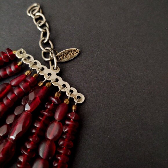 Vintage multi strand layered various red glass beaded necklace - Picture 12 of 16